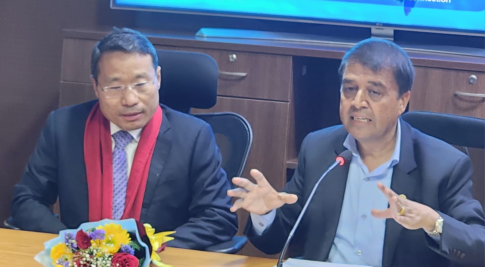 अर्थमन्त्री र महासंघ कार्यसमिति भेटवार्ता, सुधारका लागि निजी क्षेत्रको मनोबल बढाउनु आवश्यकः अध्यक्ष ढकाल